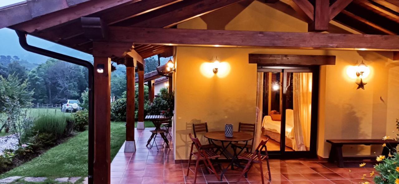 Casas Rurales Entrecastanos Cangas de Onís Exterior photo